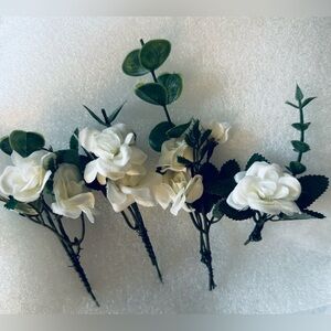 40 Small White Rose and Eucalyptus Stems. Approximately 5”